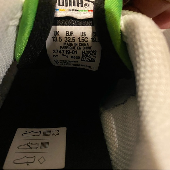 Kids Multicolored PUMA sneakers size 13.5C - Picture 6 of 8